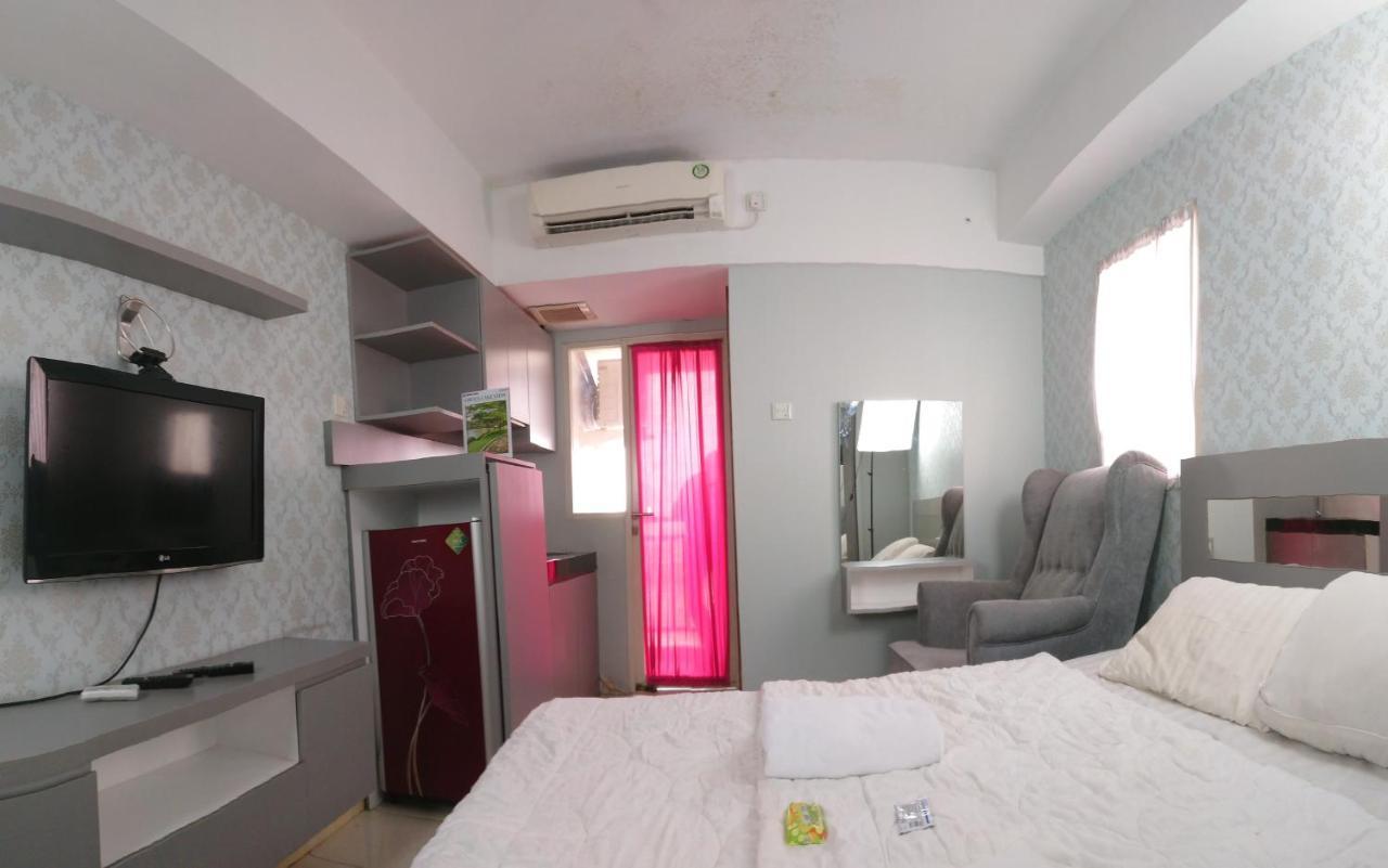 Green Lake View Just Sleep & Cozy Hotel Pondokcabe Hilir Eksteriør billede