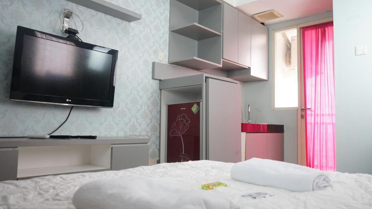 Green Lake View Just Sleep & Cozy Hotel Pondokcabe Hilir Eksteriør billede