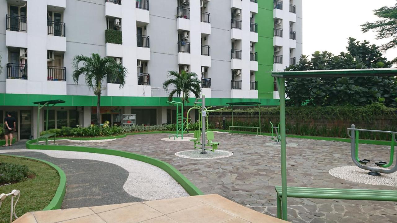 Green Lake View Just Sleep & Cozy Hotel Pondokcabe Hilir Eksteriør billede